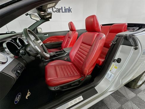 Used 2005 Ford Mustang GT Premium image 22