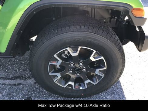 New 2025 Jeep Gladiator Sport w/ Premium Package image 11