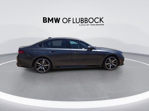 Used 2024 BMW 540i xDrive w/ Executive Package AWD/4WD image 9