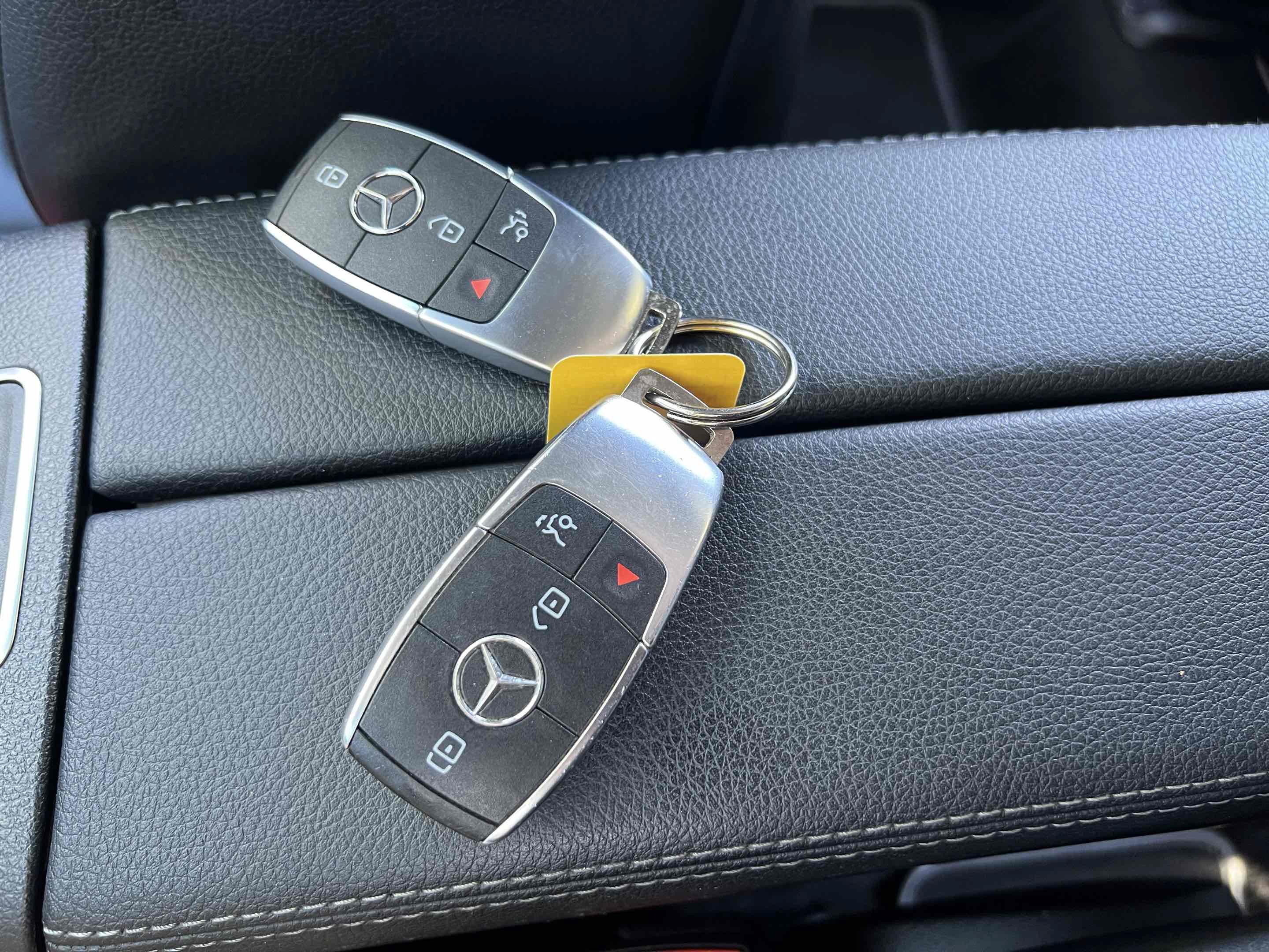 Used 2023 Mercedes-Benz EQB 300 4MATIC image 12
