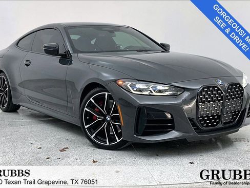 Used 2022 BMW M440i Coupe image 1