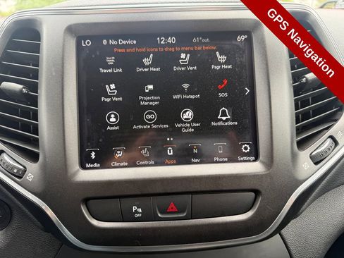 Used 2020 Jeep Cherokee Trailhawk AWD/4WD image 27