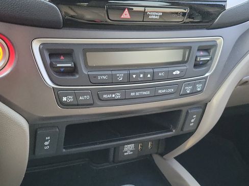 Used 2017 Honda Pilot EX-L image 25