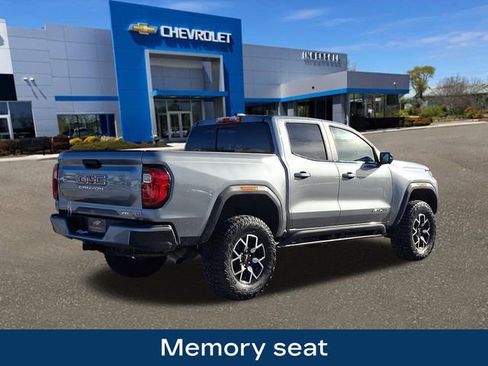 Used 2023 GMC Canyon AT4X image 9