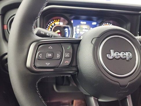 New 2025 Jeep Wrangler Unlimited Rubicon image 15