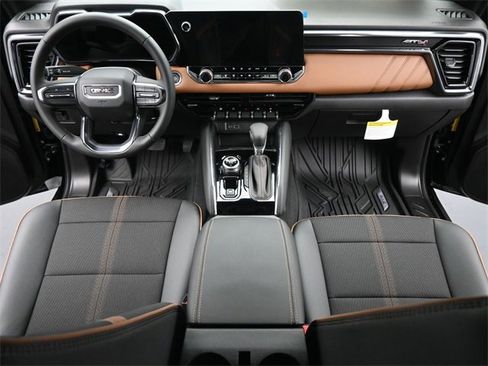 New 2025 GMC Canyon AT4 image 23