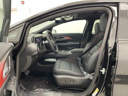 New 2025 Chevrolet Equinox EV RS image 9