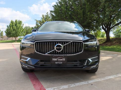 Used 2021 Volvo XC60 T5 Inscription FWD image 2