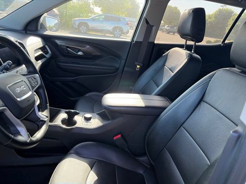 Used 2024 GMC Terrain SLT AWD/4WD image 10
