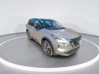 Used 2021 Nissan Rogue Platinum video 2