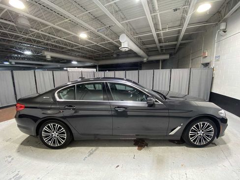 Used 2019 BMW 530e xDrive w/ Convenience Package image 27