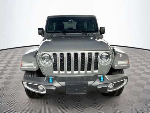 Used 2023 Jeep Wrangler Unlimited Sahara w/ Cold Weather Group AWD/4WD image 2