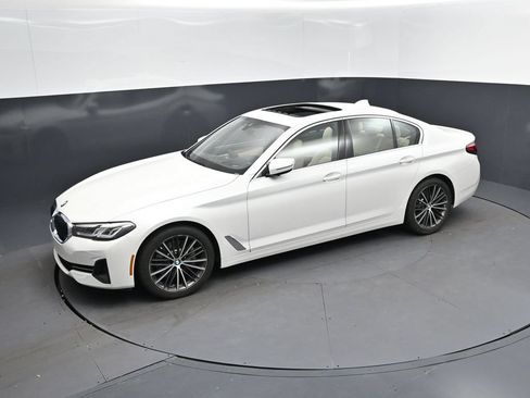 Used 2023 BMW 530i w/ Premium Package RWD image 1