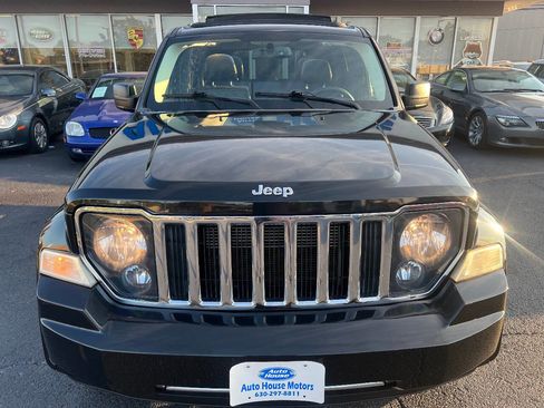 Used 2012 Jeep Liberty Limited Jet w/ Comfort/Convenience Group image 5