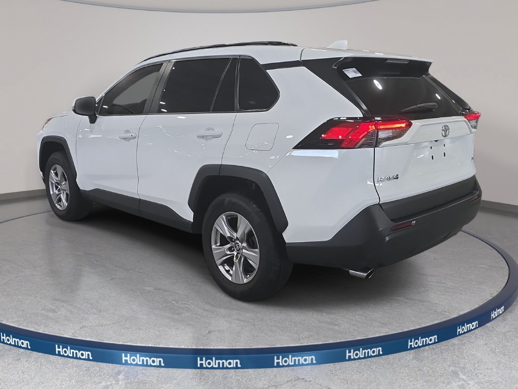 Used 2022 Toyota RAV4 XLE w/ Convenience Package FWD image 8