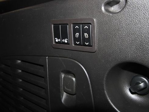 Used 2019 GMC Yukon XL Denali w/ Denali Ultimate Package image 49