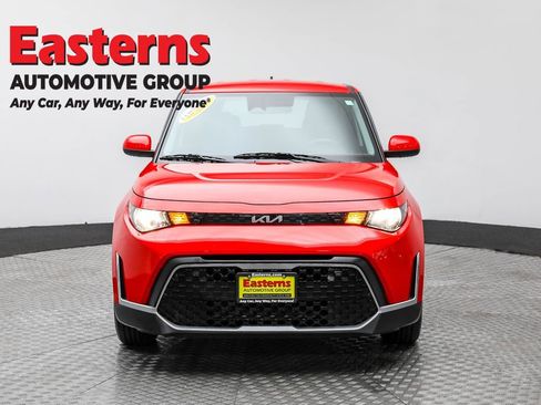 Used 2024 Kia Soul LX w/ Option Group 015 image 2