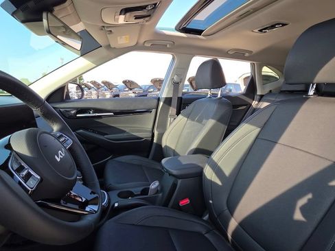Used 2026 Kia Seltos EX w/ EX Sunroof Package AWD/4WD image 21