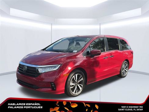 Used 2023 Honda Odyssey Touring image 2