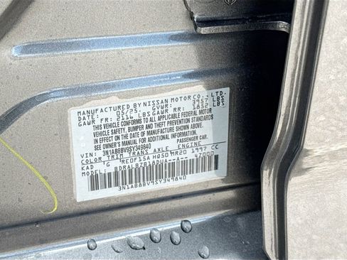 Used 2025 Nissan Sentra S FWD image 28