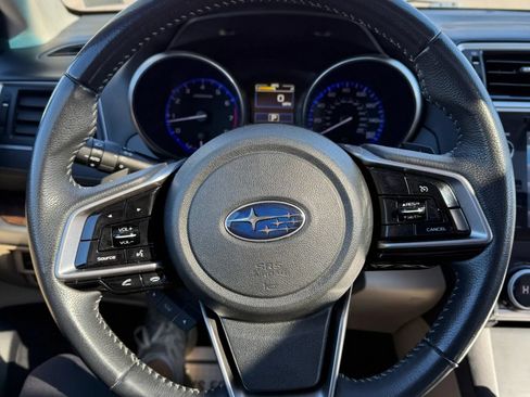 Used 2018 Subaru Outback 3.6R Limited AWD/4WD image 21