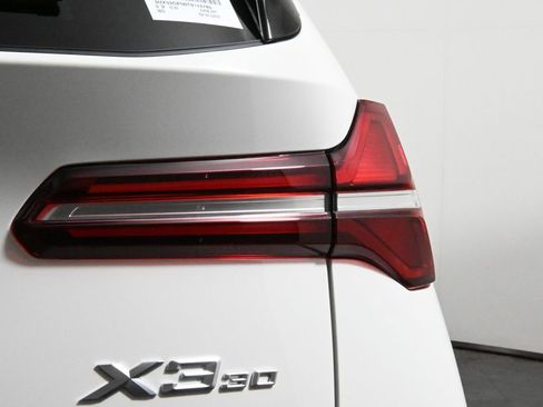 Certified 2026 BMW X3 xDrive30 w/ Premium Package image 13