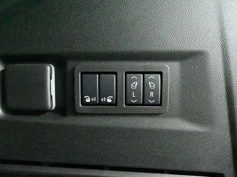 Used 2025 Chevrolet Tahoe Premier image 49