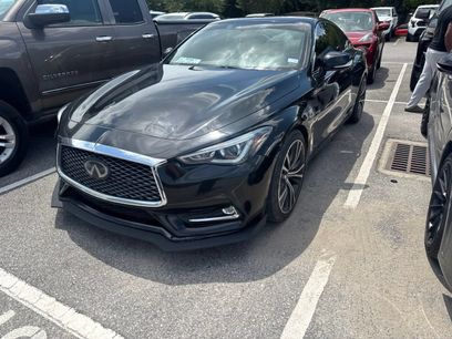 Used 2019 INFINITI Q60 3.0t Luxe w/ Essential Package
