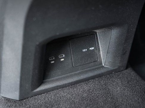 Used 2021 Volkswagen Atlas Cross Sport SEL image 39