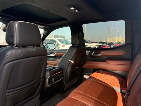 Used 2026 GMC Sierra 1500 Denali Ultimate AWD/4WD image 8