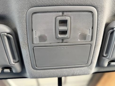 Used 2007 Toyota RAV4 4WD image 27
