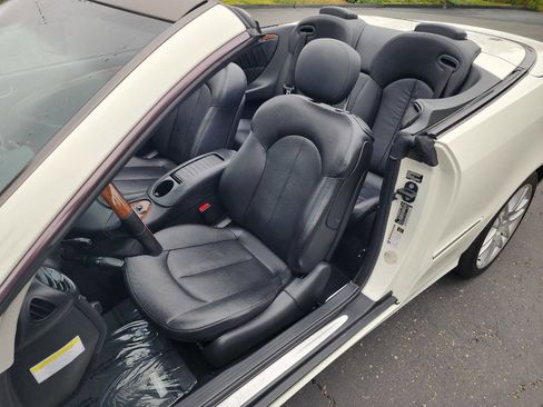 Used 2009 Mercedes-Benz CLK 350 Cabriolet image 17