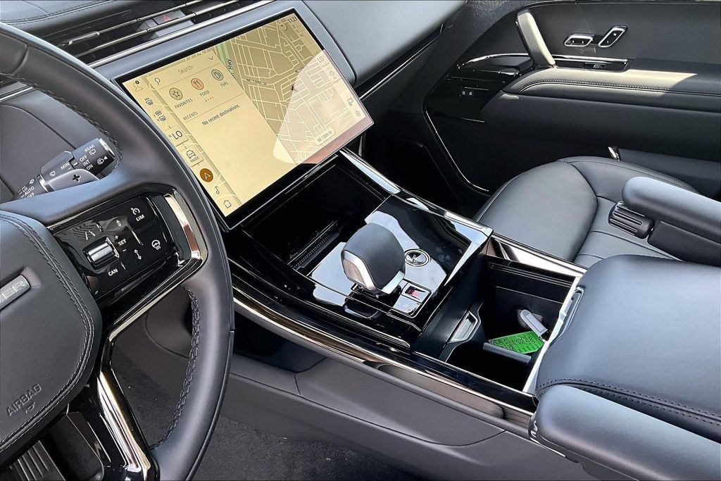 New 2026 Land Rover Range Rover Sport Dynamic SE AWD/4WD image 8