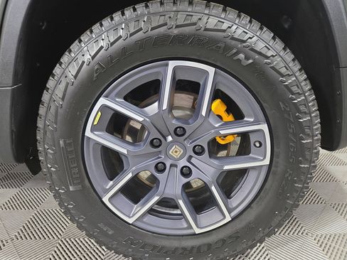 Used 2022 Rivian R1T Launch Edition image 10