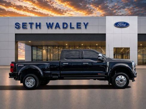 Certified 2024 Ford F450 Limited w/ FX4 Off-Road Package AWD/4WD image 8