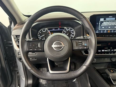 Used 2023 Nissan Rogue SL w/ SL Premium Package image 23