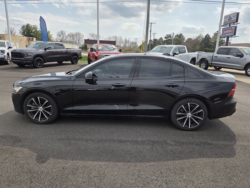 Used 2023 Volvo S60 T8 Plus AWD/4WD image 6