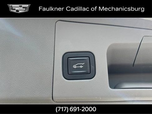 Used 2017 Cadillac XT5 Luxury w/ Driver Awareness Package AWD/4WD image 15