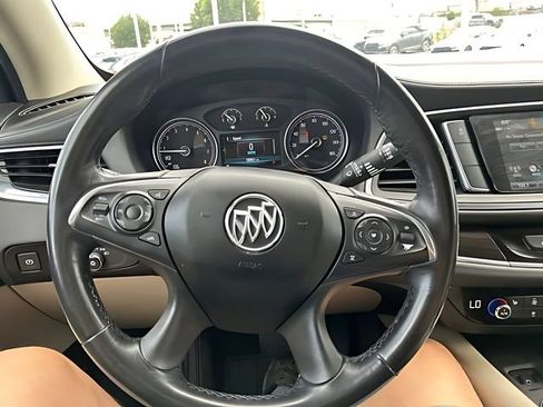 Used 2019 Buick Enclave Essence FWD image 22