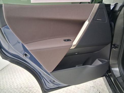 New 2026 BMW iX xDrive45 image 27