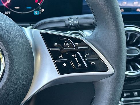 New 2026 Mercedes-Benz GLB 250 4MATIC image 28