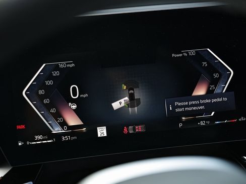 Used 2025 BMW X1 xDrive28i w/ Technology Package image 30