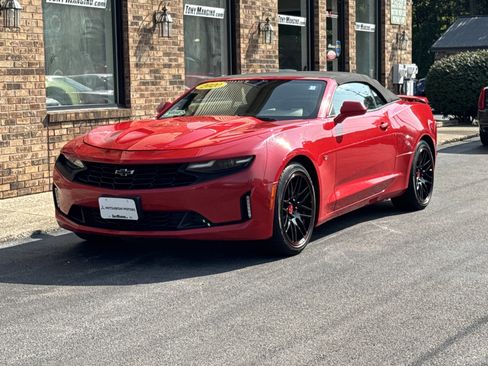 Used 2020 Chevrolet Camaro LT image 2