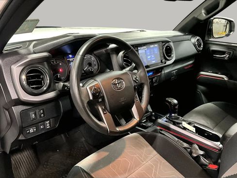 Certified 2023 Toyota Tacoma TRD Off-Road AWD/4WD image 16