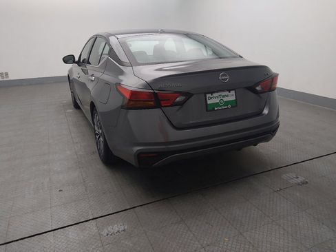 Used 2024 Nissan Altima 2.5 SV image 6