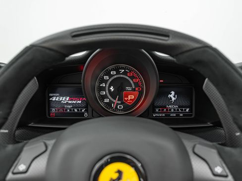Certified 2020 Ferrari 488 Pista Spider RWD image 39