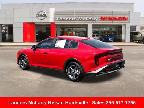 Used 2025 Kia K4 LXS image 6