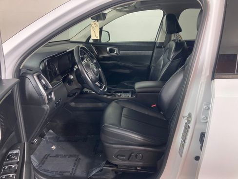 Used 2021 Kia Sorento S w/ Panoramic Sunroof Package image 12