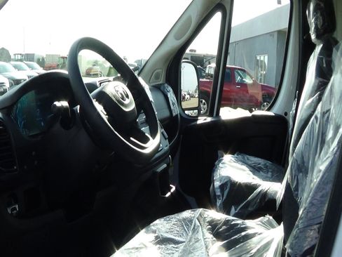 Used 2025 RAM ProMaster 2500 w/ Safety Group FWD image 15