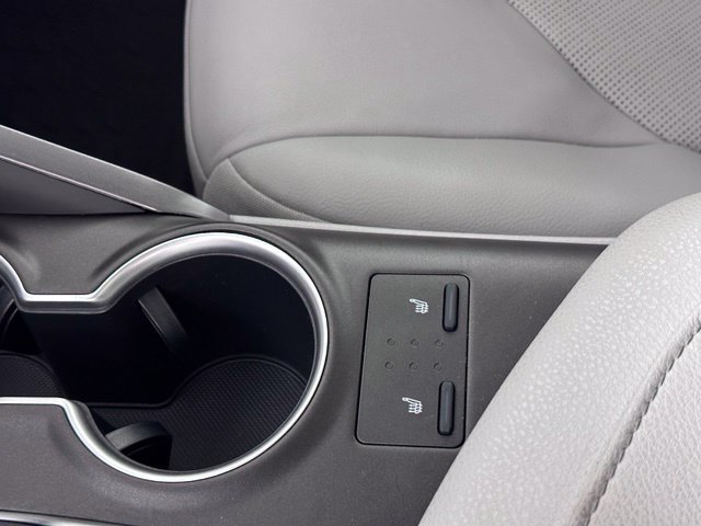 Used 2021 Toyota Camry XLE FWD image 20